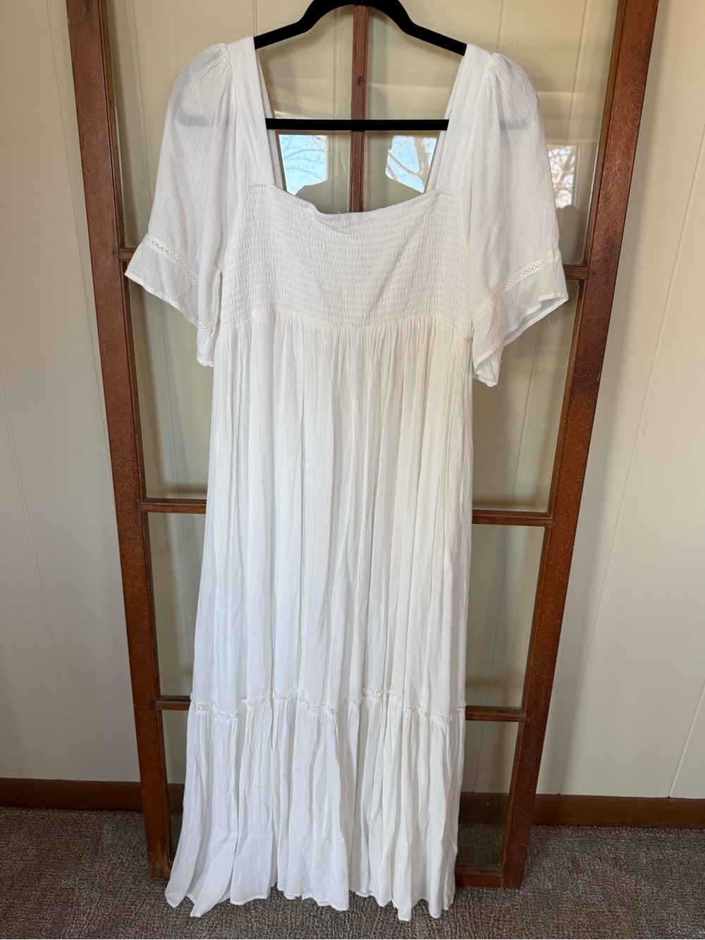 Listicle NWOT White Smocked Square Neck Tiered Maxi Dress Boho Bridal - Medium - Picture 8 of 8